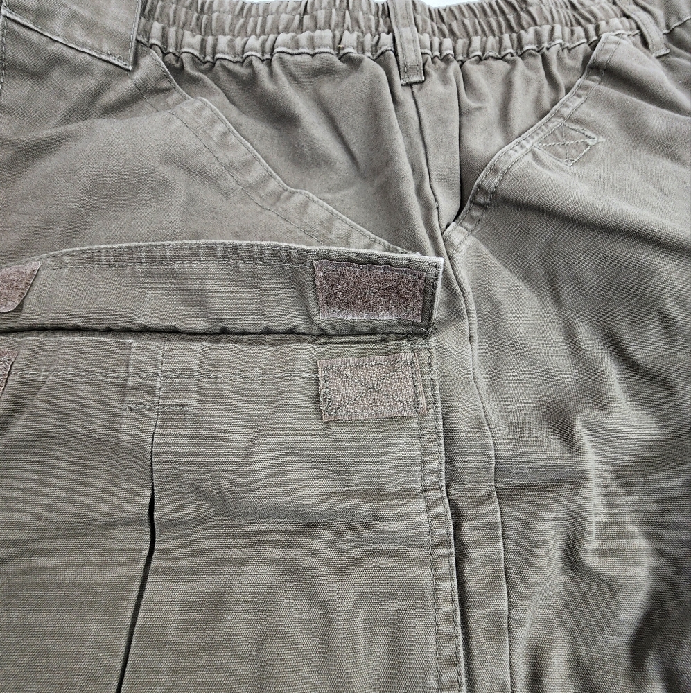NWT Cabela's Outdoors  Company Men's Trail Blazer Shorts Size 44 9" Inseam Green - Picture 4 of 15